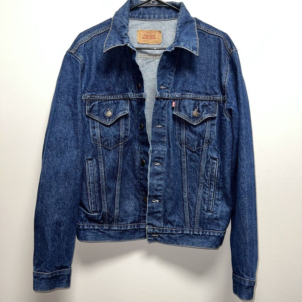 Vintage Levi’s 71506 0216 Trucker Blue Denim Jean Jacket Men’s 42R USA
